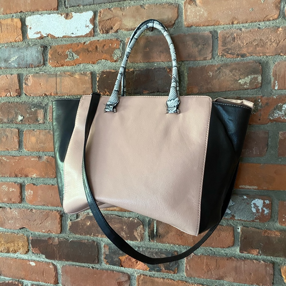🔻SALE🔻Pink & Brown Satchel